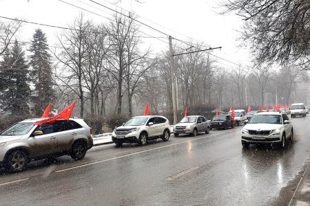 В Ростове-на-Дону прошел автопробег, приуроченный к 80-летию со дня освобождения города