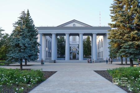 Сергей Обухов - про невыплату зарплат сотрудникам сферы культуры и бюджетникам в Мариуполе