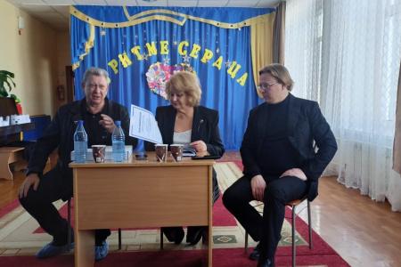 Хакасию с рабочим визитом посетила председатель комитета Госдумы по вопросам семьи, женщин и детей Нина Останина