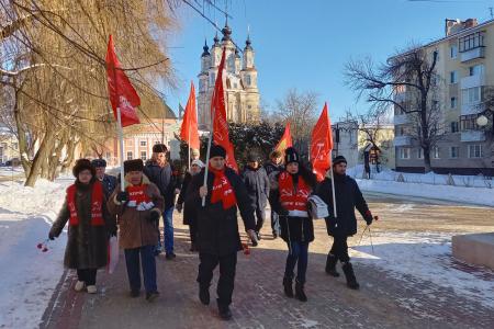 Калужские коммунисты отметили День рождения Советской Армии и Военно-Морского Флота