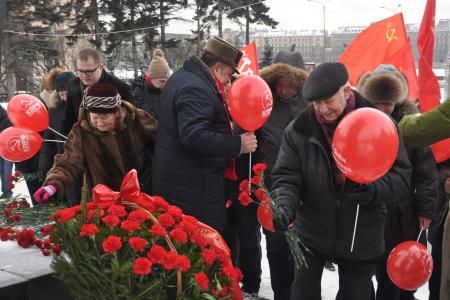 В городе трех революций коммунисты отметили День Красной Армии