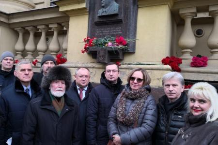 Петербургские коммунисты почтили память Г.В. Романова