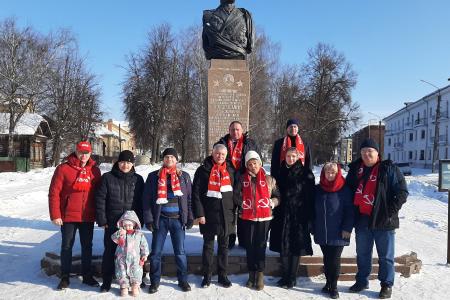 Костромские коммунисты отметили День Советской Армии и Военно-Морского Флота