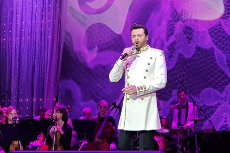 Д.Г. Новиков приветствовал участников Международного дня русского романса в Государственном Кремлёвском Дворце