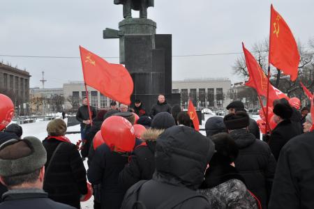 В городе трех революций коммунисты отметили День Красной Армии