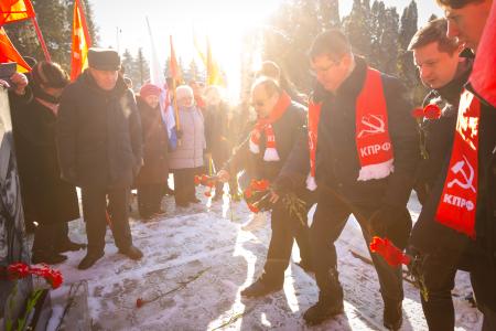 В Курске 8 февраля отметили 80-летие освобождения города от немецко-фашистских захватчиков