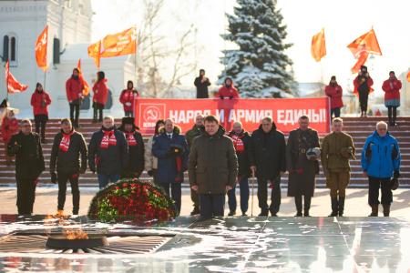 Нижегородские коммунисты провели митинг в честь 105-ой годовщины создания Красной Армии