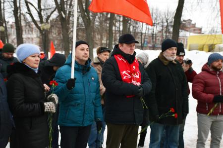 Ивановские коммунисты отметили день рождения Михаила Васильевича Фрунзе