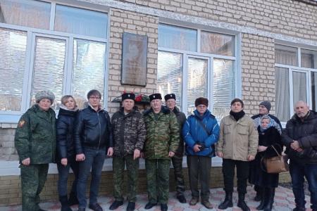 Луганские коммунисты почтили память первого главы ЛНР, члена КПРФ Валерия Болотова