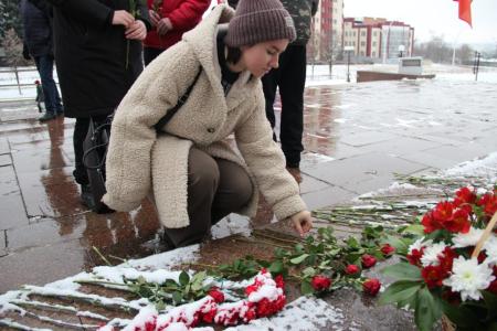Луганские коммунисты отметили 142-ю годовщину со дня рождения Климента Ворошилова