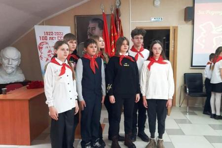 Лидер ставропольских коммунистов Виктор Гончаров: «Наши пионеры верны лучшим традициям!»
