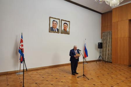 Дмитрий Новиков, Казбек Тайсаев, Владимир Исаков, Игорь Макаров, Олег Хоржан посетили посольство КНДР