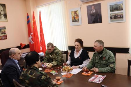 В Сталинградском обкоме КПРФ прошла встреча с добровольцами СВО