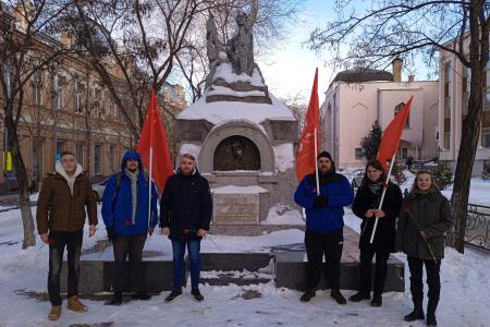 В Астрахани отметили 105-ю годовщину установления советской власти