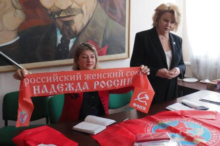 Нина Останина: Надежда России действует на Донбассе!