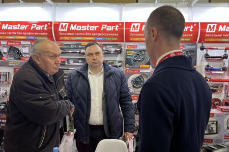 Депутаты-коммунисты посетили XI Международную аграрную выставку АгроЭкспоКрым