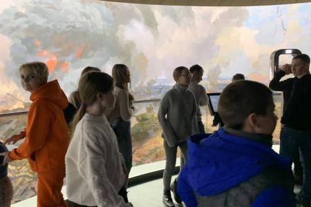 День юного героя-антифашиста объединил белгородских школьников и детей Донбасса