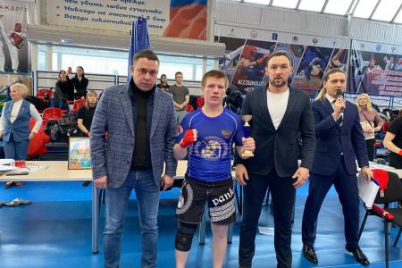 При поддержке сенатора РФ, члена ЦК КПРФ Айрата Гибатдинова состоялся чемпионат и первенство Ульяновской области по панкратиону
