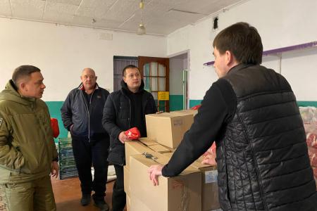 Член ЦК КПРФ, сенатор РФ А. Гибатдинов поздравил военнослужащих с Днем Защитника Отечества