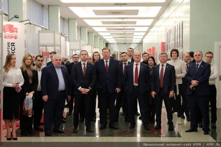 "Летопись тридцатилетней истории КПРФ". Публицист Галина Платова об открывшейся в Госдуме выставке