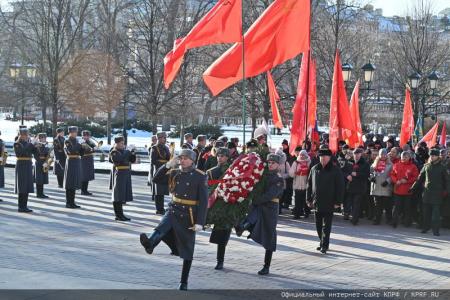 Резолюция встречи депутатов ГД ФС РФ с избирателями о 105-й годовщине Рабоче-Крестьянской Красной Армии и в поддержку специальной военно-политической операции Российской Армии