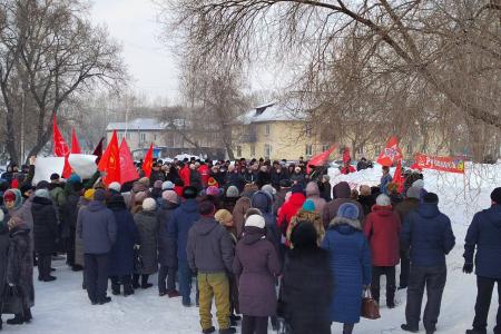 Алтайский край. Массовый митинг в Рубцовске против роста тарифов ЖКХ дал старт уличной протестной кампании в регионе