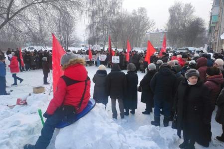 Алтайский край. Массовый митинг в Рубцовске против роста тарифов ЖКХ дал старт уличной протестной кампании в регионе
