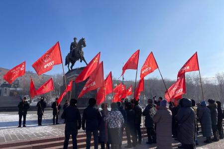 Коммунисты Бурятии отметили 105-ю годовщину создания РККА