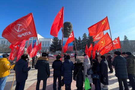 Коммунисты Бурятии отметили 105-ю годовщину создания РККА