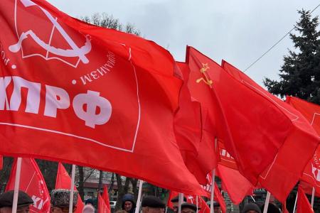 В Крыму прошел митинг, посвященный 30-летию возрождения Компартии