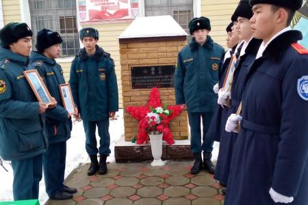 Коммунисты Городовиковского района Калмыкии почтили память воинов-интернационалистов