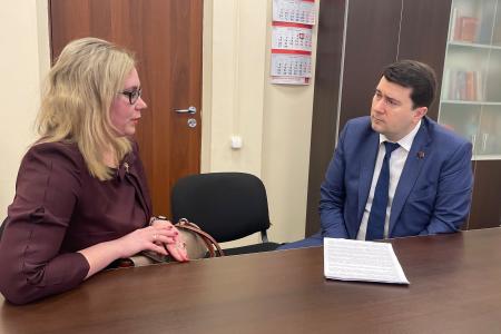 Псковская область. Олег Лебедев выступил на форуме депутатов-коммунистов