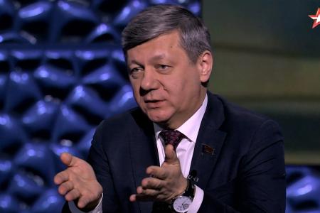 Дмитрий Новиков на телеканале «Звезда»: «Народам нужен не просто многополярный, а по-настоящему справедливый мир»