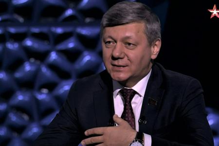 Дмитрий Новиков на телеканале «Звезда»: «Народам нужен не просто многополярный, а по-настоящему справедливый мир»