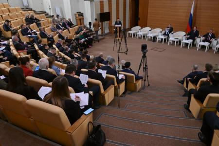 Депутаты КПРФ в Госдуме встретились с министром И.Э. Файзуллиным и посетили выставку, посвященную 30-летию возрождения нашей партии