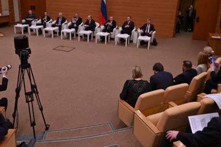 Министр Николай Шульгинов провел встречу с фракцией КПРФ в Госдуме
