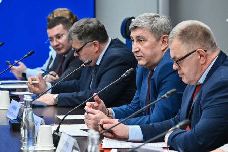 По инициативе фракции КПРФ, в Мособлдуме, прошёл круглый стол, посвящённый проблемам социальной защиты многодетных семей в Подмосковье