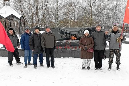 «Он жив, он в каждом человеке…».  Подмосковные коммунисты почтили память И.В. Сталина
