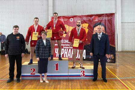 Архангельская область. В Вельске при поддержке КПРФ прошёл турнир по самбо памяти Кавалера Ордена Мужества Дмитрия Чернакова