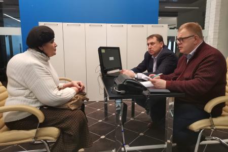 Руководитель фракции КПРФ в Московской областной Думе Александр Наумов провел приём граждан в Ступино