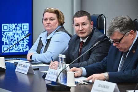 По инициативе фракции КПРФ, в Мособлдуме, прошёл круглый стол, посвящённый проблемам социальной защиты многодетных семей в Подмосковье