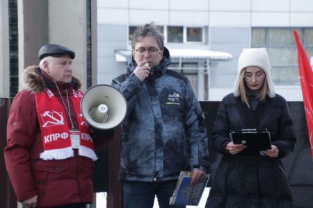 Ярославские коммунисты провели митинг в защиту городского транспорта