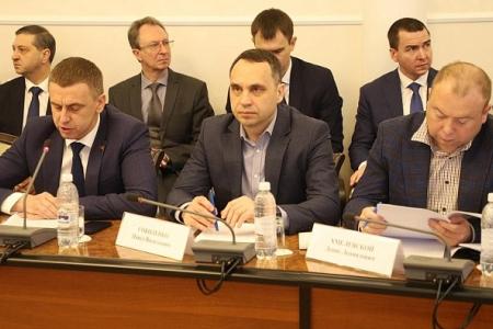 Коммунисты-депутаты Н.И. Осадчий и П.В. Соколенко приняли участие в заседании Совета законодателей Краснодарского края