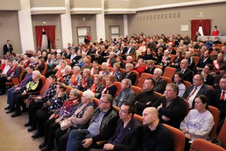 Депутаты фракции КПРФ Госдумы отчитались перед жителями Архангельской области