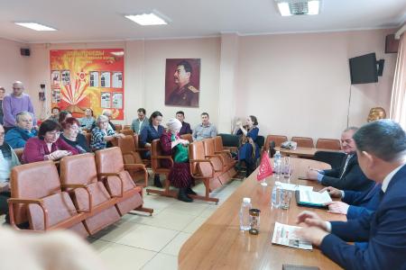 Николай Харитонов и Вячеслав Мархаев  провели встречу с коммунистами Забайкальского края