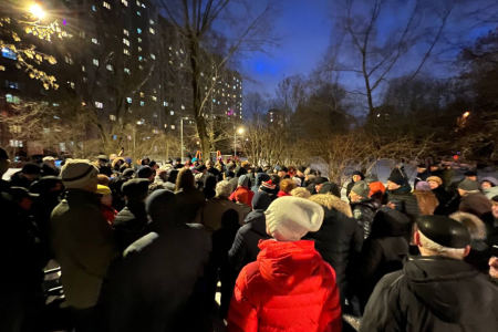 В Москве жители района Щукино против сноса гаражей и строительства многоэтажных монстров