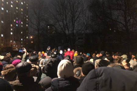 В Москве жители района Щукино против сноса гаражей и строительства многоэтажных монстров