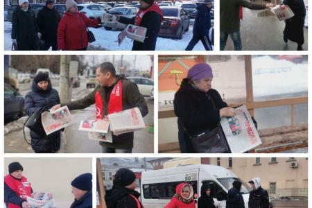 Тульский обком партии организовал очередной агитационный рейд на многолюдных улицах областного центра и у проходных заводов