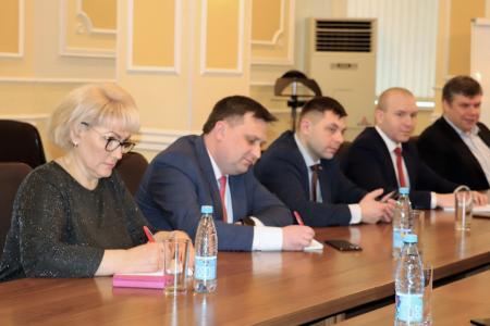 В Архангельске открылся семинар-совещание партийного актива СЗФО