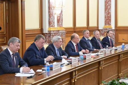 Депутаты КПРФ во главе с Г.А. Зюгановым встретились с Председателем Правительства РФ М.В. Мишустиным